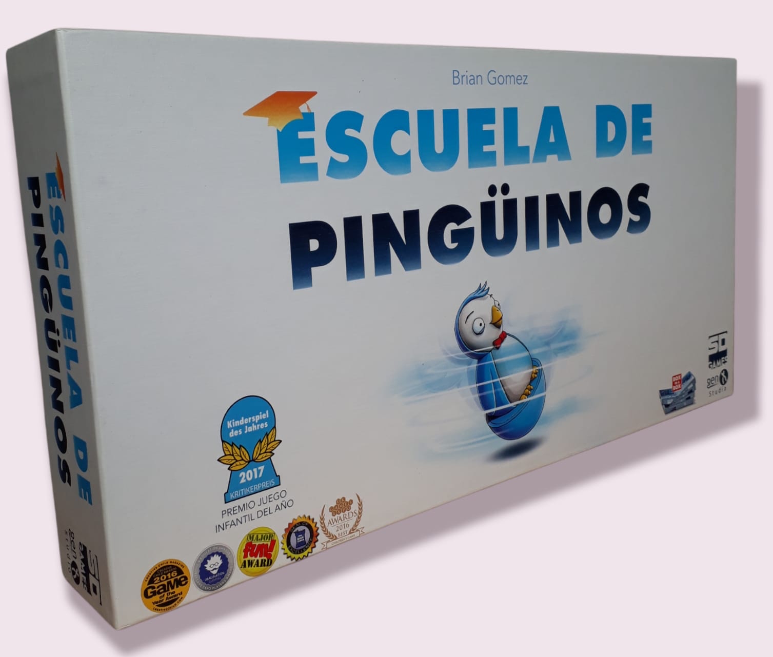 ESCUELA DE PINGUINOS